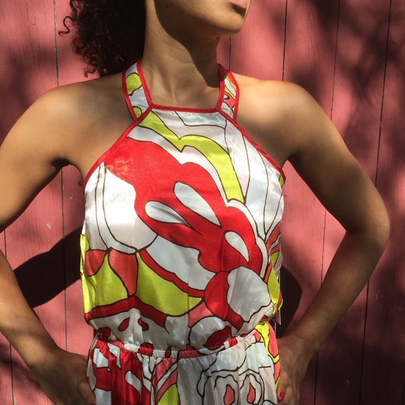 Groovy Retro Print Maxi Dress - Picture 2 of 4